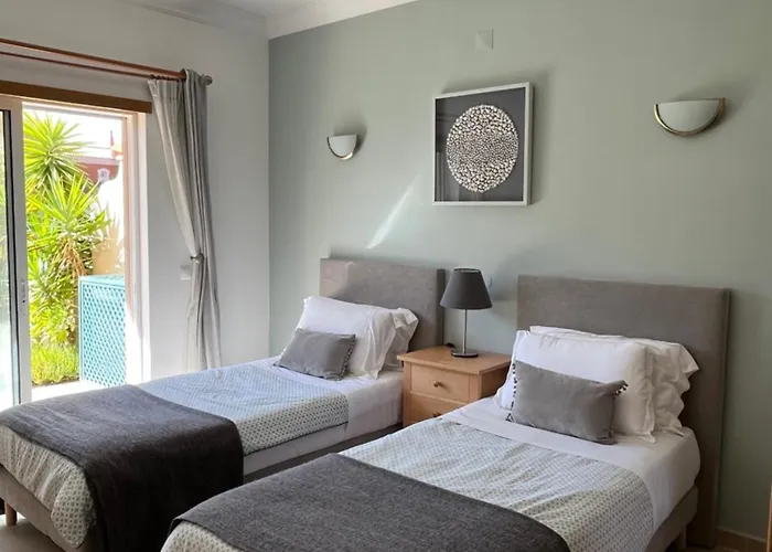 Luxury Apartment With Free Use Of Pool, Gym And Spa