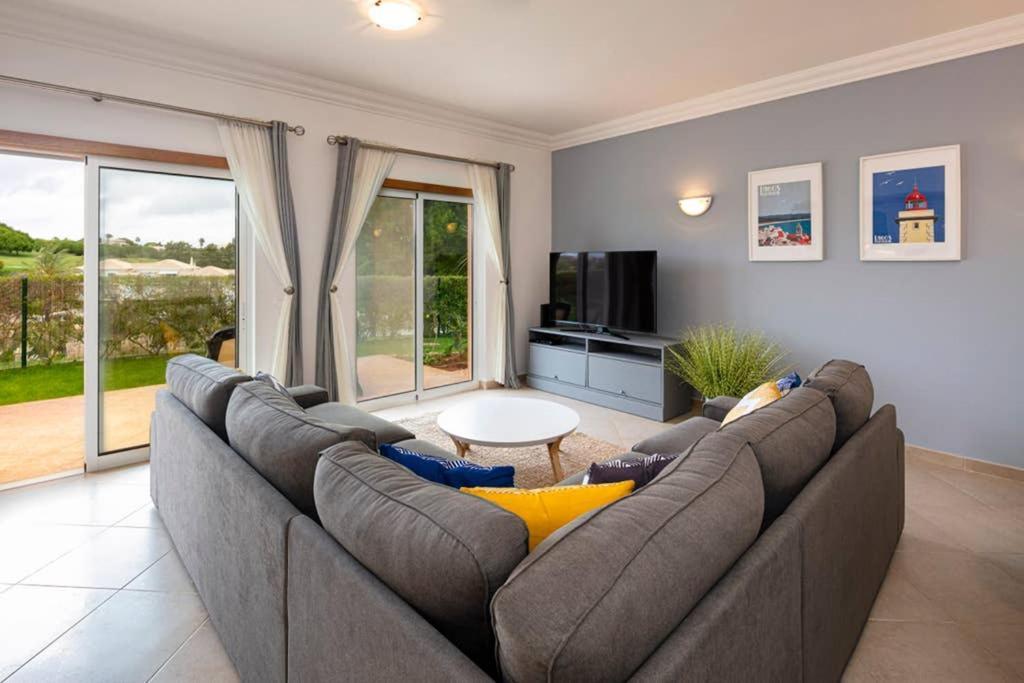 Appartement Luxury With Free Use Of Pool, Gym And