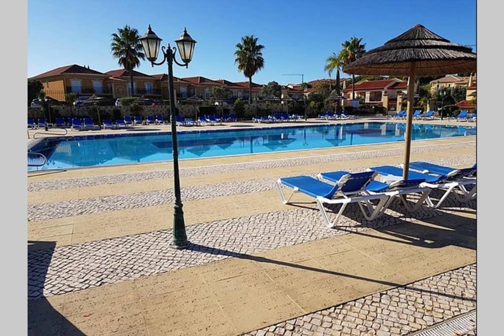 Luxury With Free Use Of Pool, Gym And Appartement Lagos